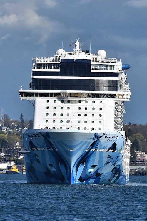 Norwegian Bliss cruise ship